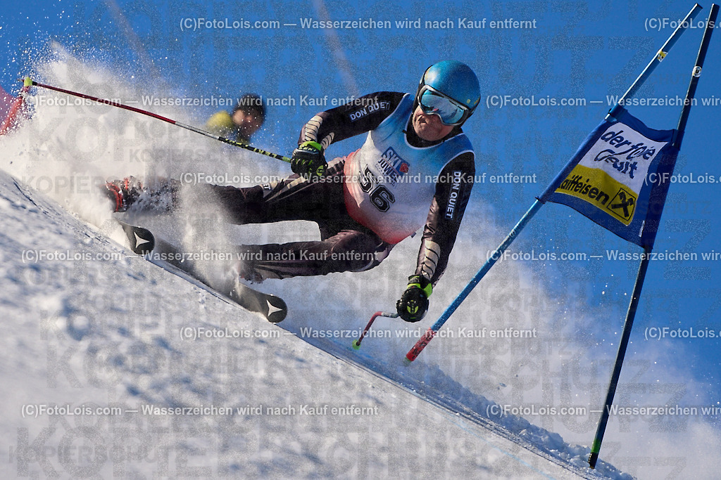 ALP4066_MASTERS-Cup_GS-A Herrn_Neuzil Jiri | (C)FotoLois.com, Alois Spandl. FIS Masters-Cup Wildschönau, Giant Slalom auf der Piste Schatzberg GS, Siegerehrung auf dem Dorfplatz Niederau, Sa 13. Januar 2024.