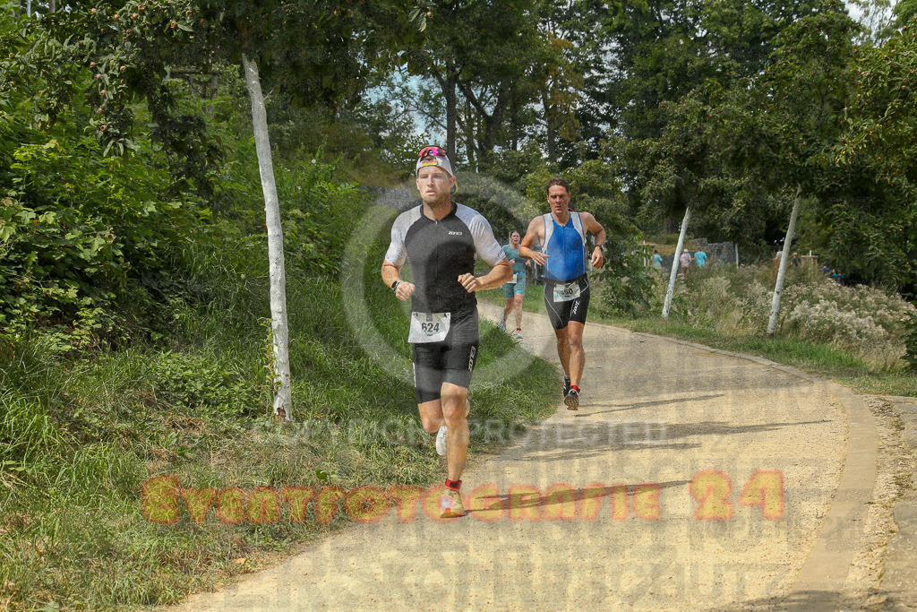 250824_1414_EX1_5500 | Sportfotografie im Rhein-Sieg Kreis, Köln, Bonn, NRW, Rheinland Pfalz, Hessen, etc. Unser Tätigkeitsfeld umfasst den Laufsport vom Volkslauf über den Marathon, Duathlon, Triathon bis zum Ultralauf wie Kölnpfad Ultra oder Schindertrail.