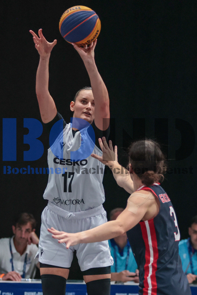 SES_RRG3x320250720-43 | bond - Realisiert mit Pictrs.com