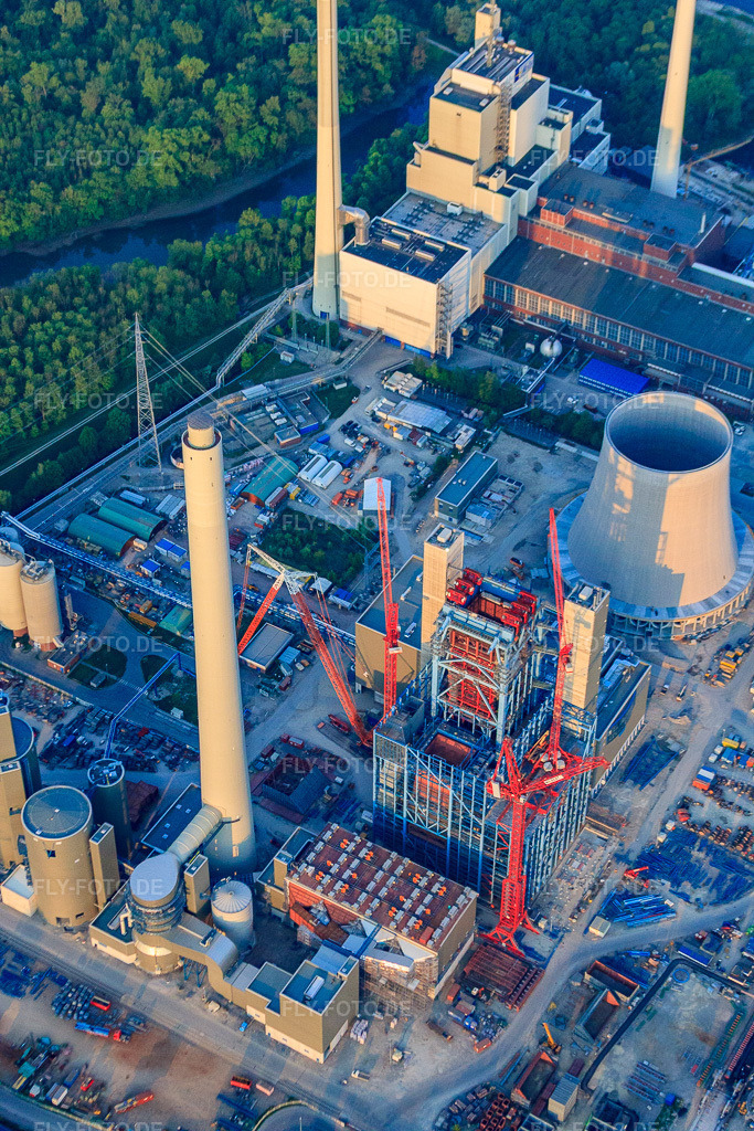 Luftbild: Baustelle zur Erweiterung des Rheinhafen-Dampfkraftwerk Karlsruhe der EnBW Energie Baden-Württemberg AG im Ortsteil Daxlanden in Karlsruhe im Bundesland Baden-Württemberg in Deutschland. Foto: IMG_40246.jpg vom 22.04.2011 durch Werner Riehm/FLY-FOTO.deWWW.ENBW.COM