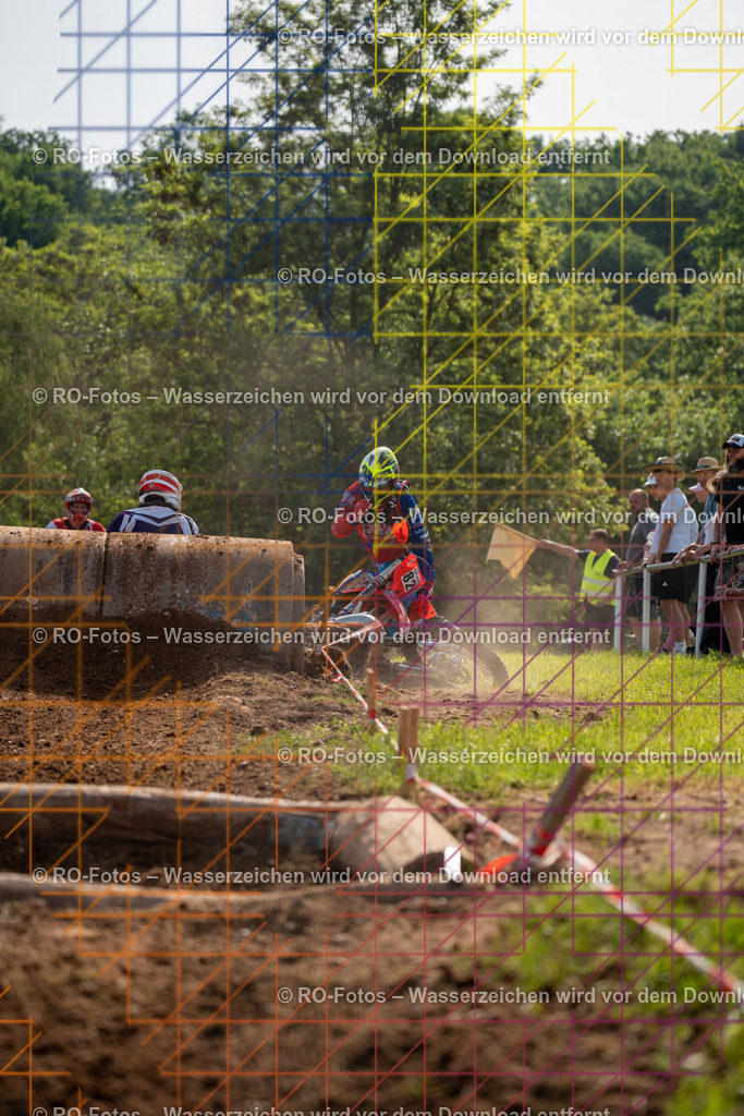 Wolfshausen 4 Lauf -343 | Sportfotografie von RO-Fotos: Motorsport, Motocross, Enduro, Laufveranstaltungen und Triathlon. Professionelle Fotos von Sportlern und Events. - Realisiert mit Pictrs.com