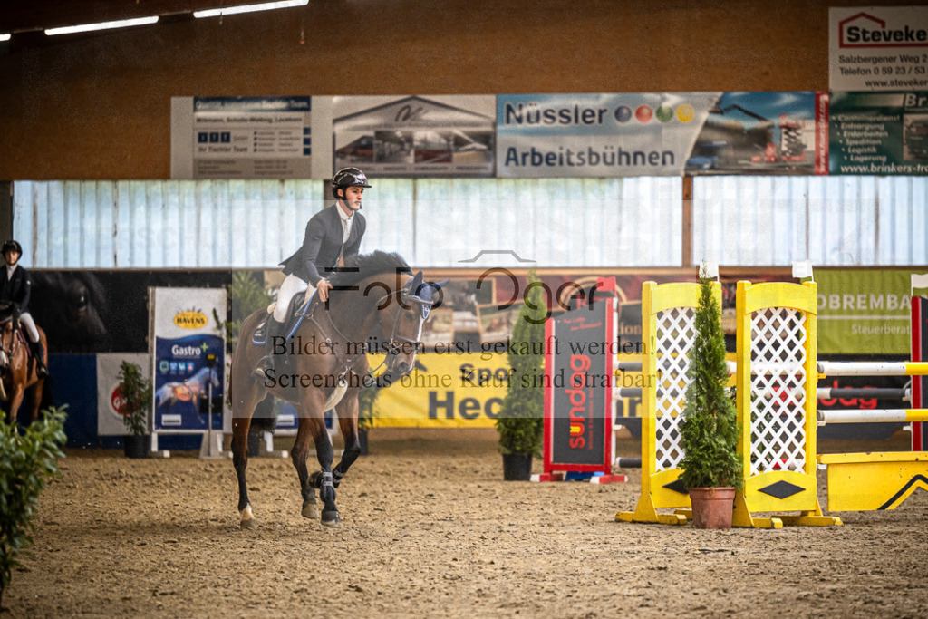 DOS_1792 | Entdecke hochwertige Reitturnierfotos von Foto Oger. Professionell, emotional und authentisch – jetzt Lieblingsmomente im Shop bestellen. - Realisiert mit Pictrs.com