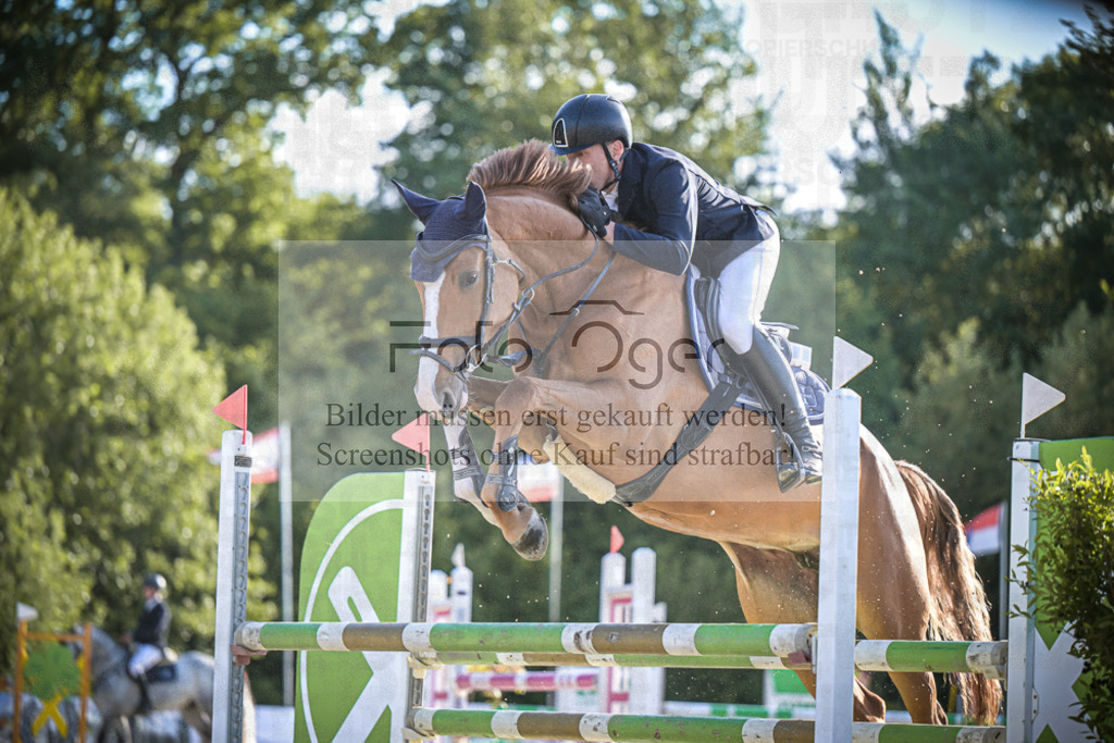 DOS_0783 | Entdecke hochwertige Reitturnierfotos von Foto Oger. Professionell, emotional und authentisch – jetzt Lieblingsmomente im Shop bestellen.Deutschlandweite Turnierfotografie. - Realisiert mit Pictrs.com