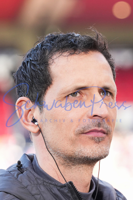 240224Ho171 | Dino Toppmoeller (Cheftrainer, Eintracht Frankfurt) - FC Heidenheim - Eintracht Frankfurt
Fussball Bundesliga, Saison 2023_24, 24. Spieltag, FC Heidenheim-Eintracht Frankfurt 
Deutschland, Heidenheim, Voith Arena, 02.03.2024

(DFL DFB REGULATIONS PROHIBIT ANY USE OF PHOTOGRAPHS as IAMGE SEQUENCES and or QUASI-VIDEO).

