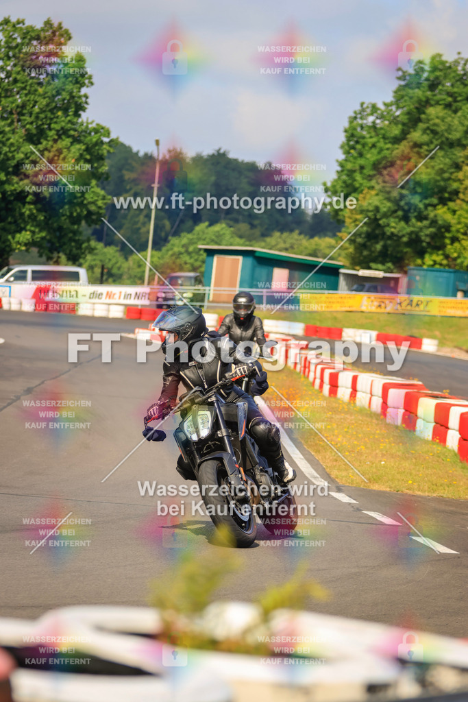 _DSK2357 | Hier findet Ihr Bilder von Touristenfahrten auf der Nürburgring Nordschleife oder von anderen Veranstaltungen die ich besucht habe. Viel Spass beim Durch Schauen 