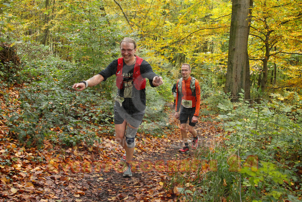 251026_1254_EV4_6064 | Sportfotografie im Rhein-Sieg Kreis, Köln, Bonn, NRW, Rheinland Pfalz, Hessen, etc. Unser Tätigkeitsfeld umfasst den Laufsport vom Volkslauf über den Marathon, Duathlon, Triathon bis zum Ultralauf wie Kölnpfad Ultra oder Schindertrail.