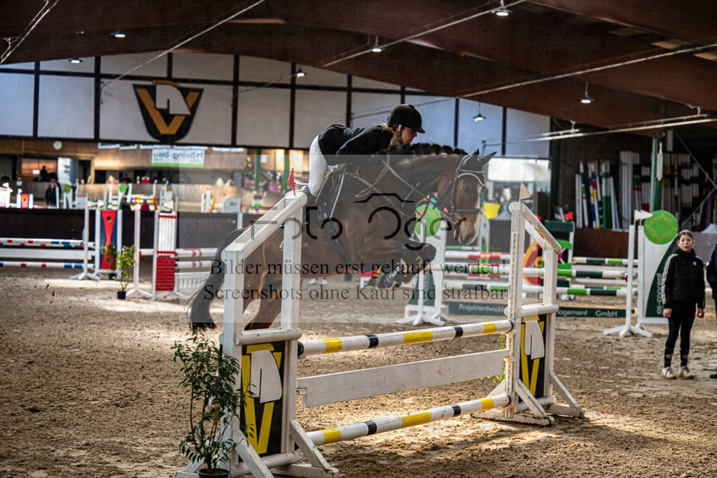 20240309-DOS_6518 | Entdecke hochwertige Reitturnierfotos von Foto Oger. Professionell, emotional und authentisch – jetzt Lieblingsmomente im Shop bestellen.Deutschlandweite Turnierfotografie. - Realisiert mit Pictrs.com