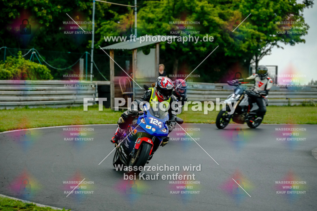 VBK-3532 | Hier findet Ihr Bilder von Touristenfahrten auf der Nürburgring Nordschleife oder von anderen Veranstaltungen die ich besucht habe. Viel Spass beim Durch Schauen 