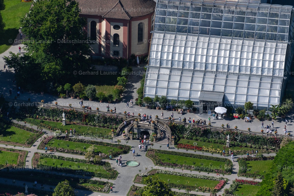 4032021 | KONSTANZ 12.06.2020 Parkanlage am Palmenhaus in Konstanz auf der Insel Mainau im Bundesland Baden-Württemberg, Deutschland. Weiterführende Informationen bei: Mainau GmbH. // Park of on Palmenhaus in Konstanz at island Mainau in the state Baden-Wuerttemberg, Germany. Further information at: Mainau GmbH. Foto: Gerhard Launer