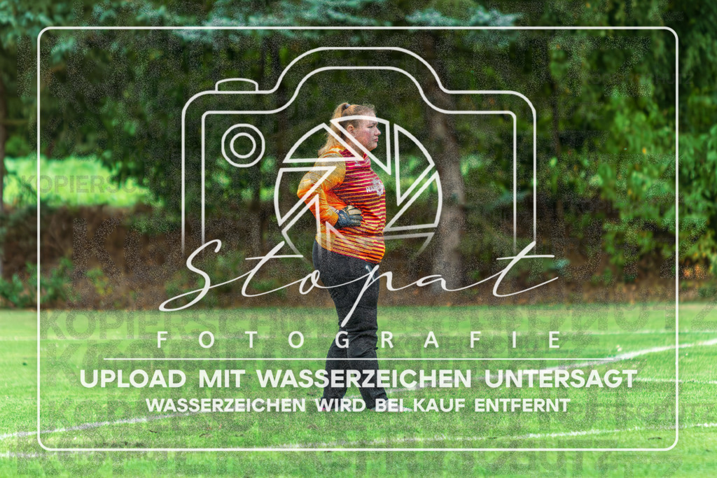 SFBSGF-1047 | Marlen Sophie Bartels (SF Bispingen #01) beim Damen Kreisliga HK/CE Spiel zwischen Sportfreunde Bispingen und SG Fulde im Sportplatz Steinbeck/Luhe, Bispingen (Simon Paul Stopat) - Realisiert mit Pictrs.com