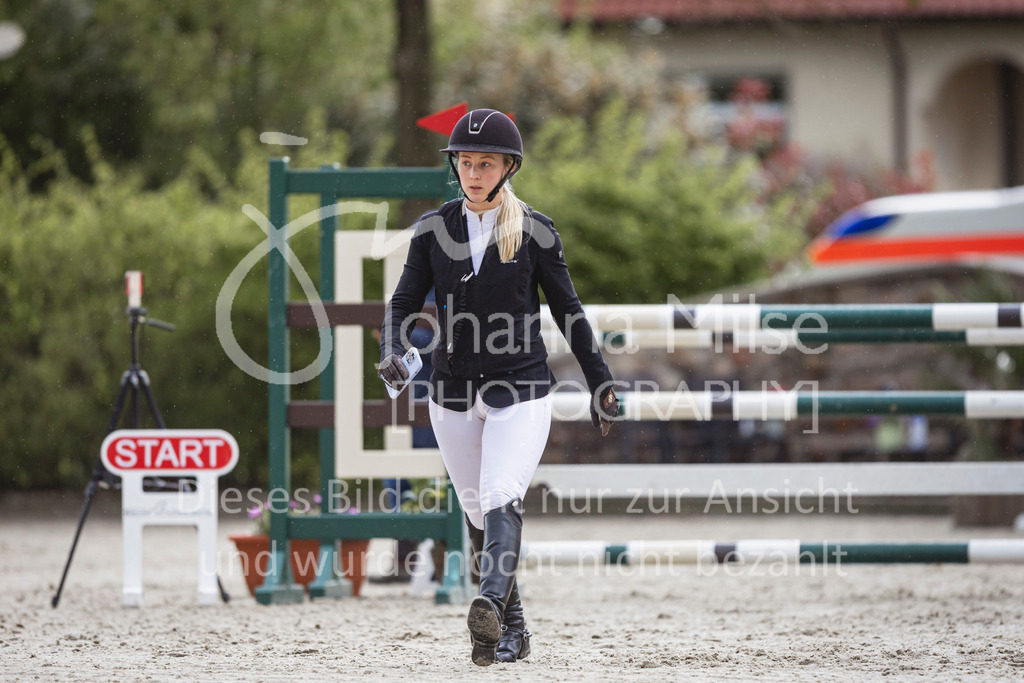 240424_Lemwerder_Stil-M-113 | Deine schönsten Turniermomente als professionelle Fotos! Entdecke hochwertige Pferdesport-Fotografie im Online-Shop. Jetzt Fotos finden & bestellen!