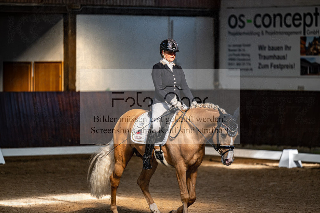 20240308-DOS_4146 | Entdecke hochwertige Reitturnierfotos von Foto Oger. Professionell, emotional und authentisch – jetzt Lieblingsmomente im Shop bestellen.Deutschlandweite Turnierfotografie. - Realisiert mit Pictrs.com