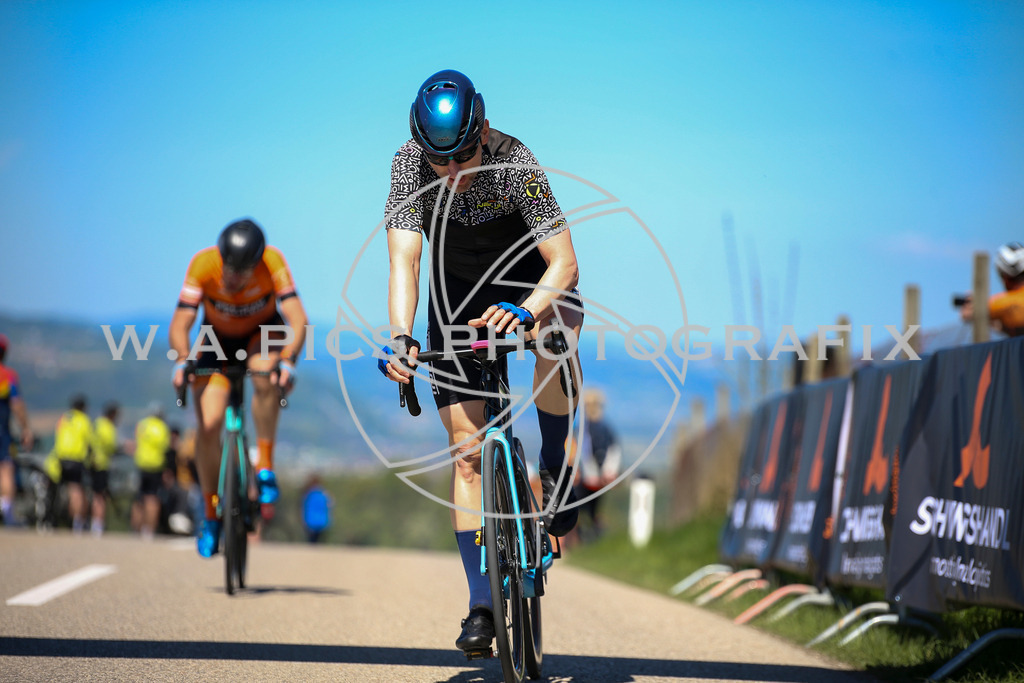 ..... | Wels, 23.04.2026, Kirschblüten Radrennen 2026 , Image shows: Photo: Wapics / Willdoner Andreas