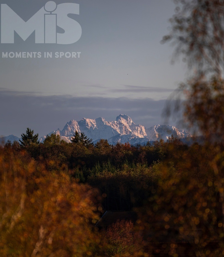 mis180220bf14.JPG | 07.11.2022,  Bergpanorama im Allgäu, vom Standpunk Bad Wörishofen aus. Es liegt bereits Schnee  - Realisiert mit Pictrs.com