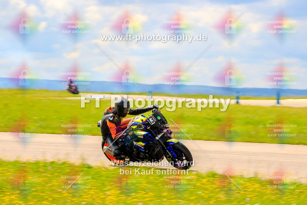 MotoTeam-0516 | Hier findet Ihr Bilder von Touristenfahrten auf der Nürburgring Nordschleife oder von anderen Veranstaltungen die ich besucht habe. Viel Spass beim Durch Schauen 