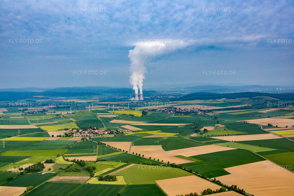 Luftbild: KKW Grohnde aus Osten im Ortsteil Grohnde in Emmerthal im Bundesland Niedersachsen in Deutschland. Foto: IMG_079393.jpg vom 24.05.2015 durch Werner Riehm/FLY-FOTO.de