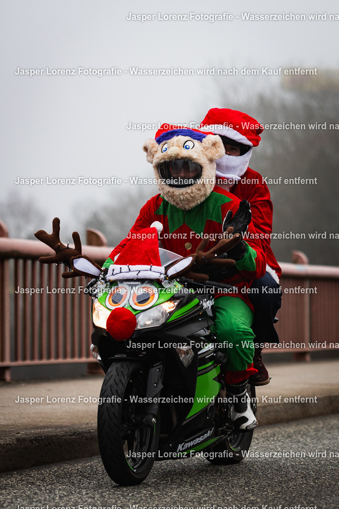 X-Mas Ride I Kiel I 2025 | Jasper Lorenz Fotografie - Realisiert mit Pictrs.com