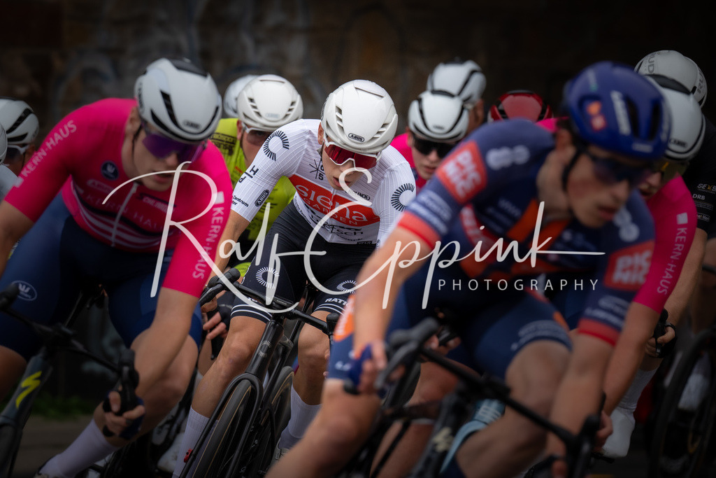 Ralf Eppink Photography 20250921_DSC07631 | Sportfotografie, Eventfotografie, Porträtfotografie, Radsport Fotograf, Triathlon Fotograf, Düsseldorf Fotograf, Köln Fotograf, Actionfotografie, Teamfotografie, Peoplefotografie, Business Portraits, Veranstaltungsfotografie, Reportagefotografie - Realisiert mit Pictrs.com