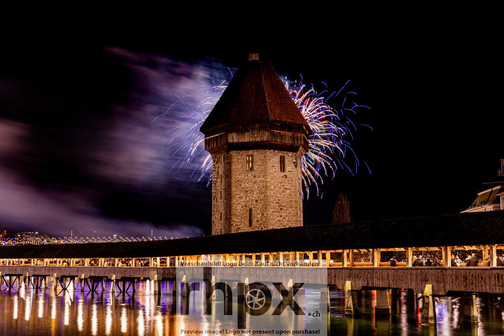  Neujahrszauber Luzern 2024 | Stimmungsvolle Fotokunst aus Luzern. Erlebe den Pilatus, den See und die Stadt Luzern in exklusiven Aufnahmen in der Fotogalerie & Shop. - Realisiert mit Pictrs.com