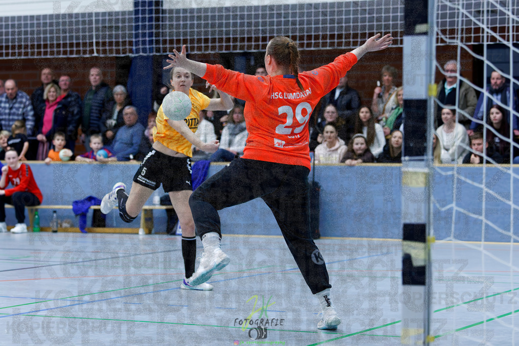 Handball Frauen Oberliga Mitte, HSG Eibelshausen/Ewersbach - HSG Lumdatal | Handball Frauen Oberliga Mitte, HSG Eibelshausen/Ewersbach - HSG Lumdatal am 21.02.2026 in Dietzhölztal-Steinbrücken (Sporthalle am Hammerweiher)Photo © 2026 - Jörg Heinrich - Realisiert mit Pictrs.com