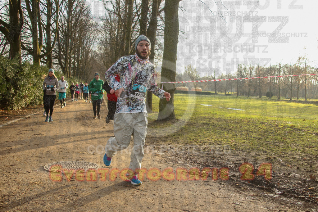 241231_1019_EV4_3852 | Sportfotografie im Rhein-Sieg Kreis, Köln, Bonn, NRW, Rheinland Pfalz, Hessen, etc. Unser Tätigkeitsfeld umfasst den Laufsport vom Volkslauf über den Marathon, Duathlon, Triathon bis zum Ultralauf wie Kölnpfad Ultra oder Schindertrail.