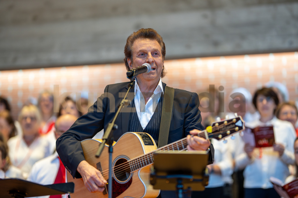 031_Weihnachts-Singen mit Bo Katzman und dem Feelgood-Chor_kunzmedia.ch | OnlineShop für Bilder kunzmedia.ch