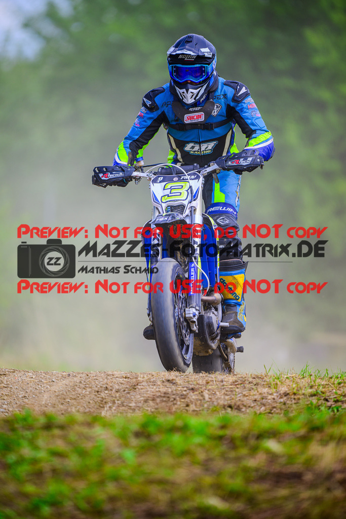 MaZZes_FotoMatrix_240713_6007705_0243 | S3