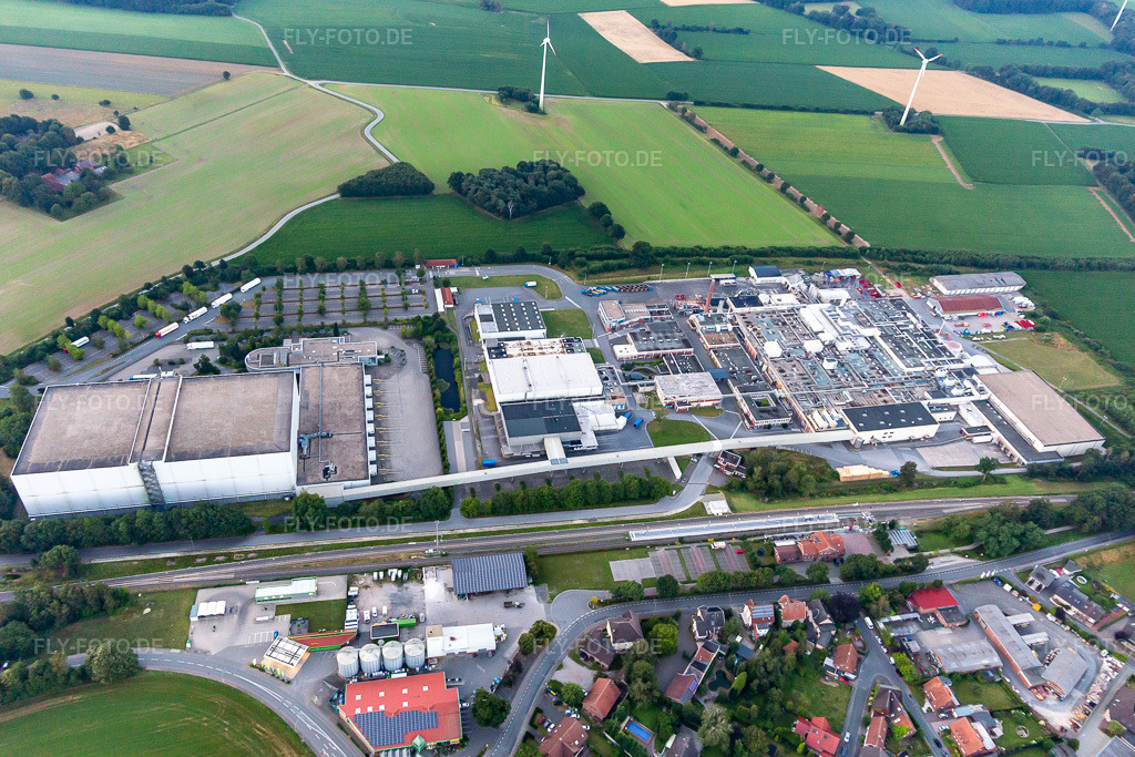 Luftbild: Lebensmittelhersteller- Werksgelände IGLO GmbH im Ortsteil Klein-Reken in Reken im Bundesland Nordrhein-Westfalen in Deutschland. Foto: IMG_008295.jpg vom 19.07.2020 durch Werner Riehm/FLY-FOTO.de