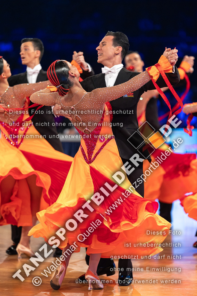 20231111-14483 | Hier finden Sie Tanz Bilder vom Latein und Standard Formationen tanzen. Sportbilder vom Tanzsport. Schöne Fotos und von Weltmeisterschaft, Europameisterschaft, Bundesliga, Regionalliga, Oberliga und Landesliga sowie von GOC Stuttgart, DanceComp, WM Bremen