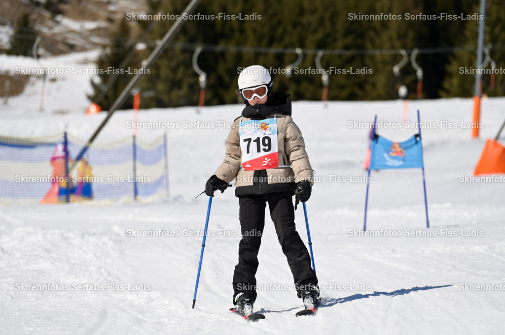 SRF_27.02.2026_825 | Skirennfotos,Serfaus,Fiss,Ladis,Kinderskirennen,Winter,Tirol,Oberland,skirace,SFL,feelfree,weil wir's genießen,ski,Ski,skifahren,Sonnenplateau, - Realisiert mit Pictrs.com