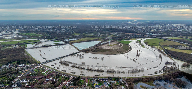 Oberhausen231203122Ruhr | Luftbild, Ruhrhochwasser, Weihnachtshochwasser 2023, Fluss Ruhr tritt nach starken Regenfällen über die Ufer, Überschwemmungsgebiet Energiepark Styrumer Ruhrbogen mit Windrad, Bäume im Wasser, Alstaden, Oberhausen, Ruhrgebiet, Nordrhein-Westfalen, Deutschland