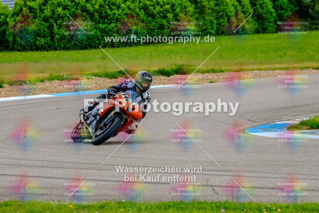 MotoTeam-8905 | Hier findet Ihr Bilder von Touristenfahrten auf der Nürburgring Nordschleife oder von anderen Veranstaltungen die ich besucht habe. Viel Spass beim Durch Schauen 