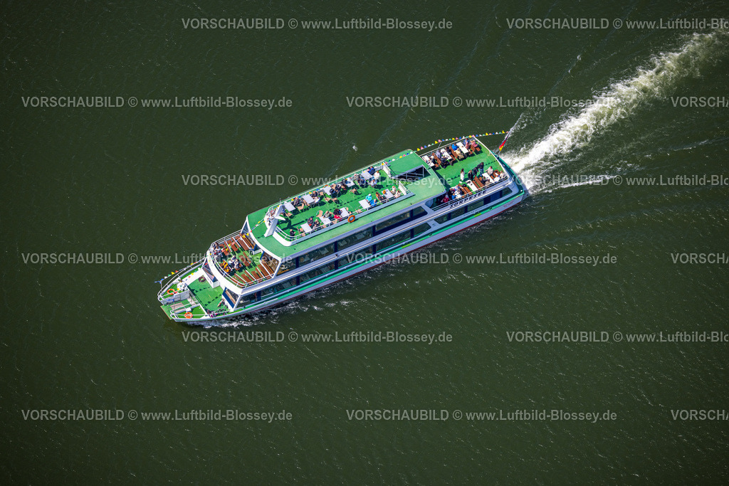 Sundern230505340 | Luftbild, Ausflugsschiff mit Touristen auf dem Sorpesee, Langscheid, Sundern, Sauerland, Nordrhein-Westfalen, Deutschland