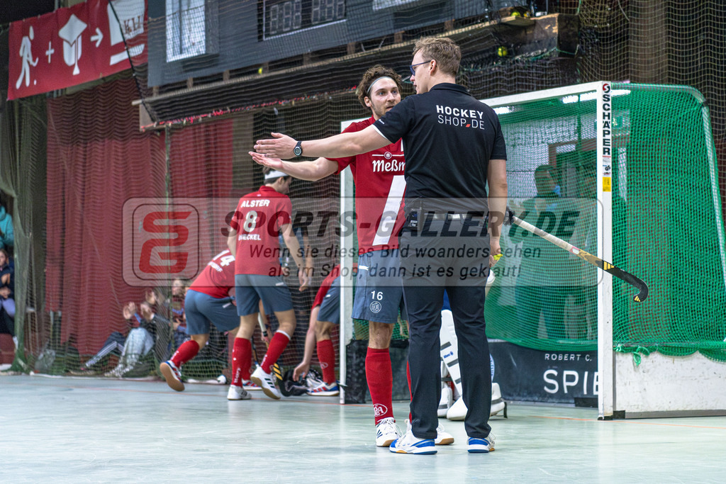 SM_2025-01-10_mD85_-22 | 1.Bundesliga Hallenhockey  (M) UHC - DCADA  / 9:7 (3:4)