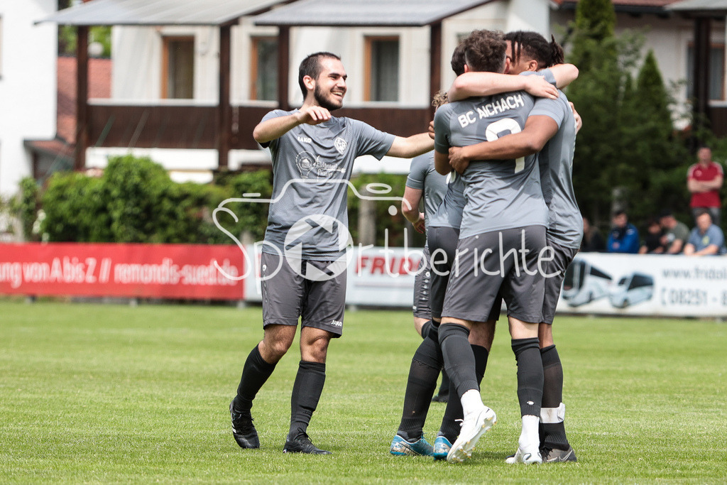 BC Aichach II - TSV 1946 Waidhofen | Jubel nach 1-0 durch BCA #10