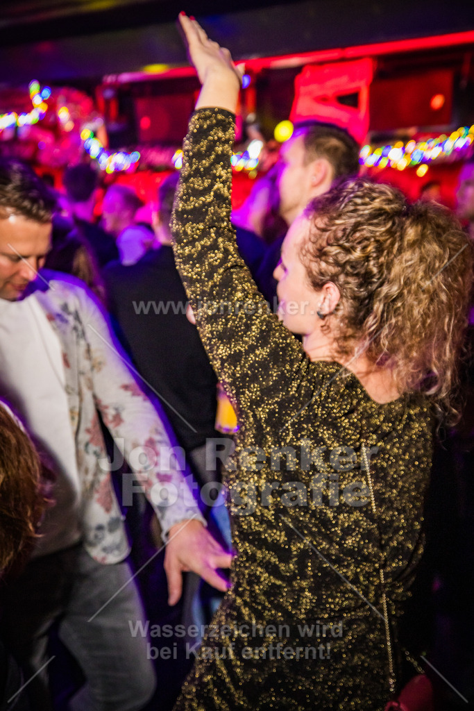 26-11-2024-RUDOLPHS-SCHLITTENBAR-LEIPZIG-LEIPZIG-COPYRIGHT-JON-RENKER-BILD-0027 | Erleben Sie unvergessliche Momente mit unserem professionellen Eventfotografen. Wir fangen Emotionen und Höhepunkte Ihrer Veranstaltung ein – von Festivals über Firmenfeiern bis zu Jubiläen. Vertrauen Sie auf kreative Perspektiven und hochwertige Bilder.  - Realisiert mit Pictrs.com