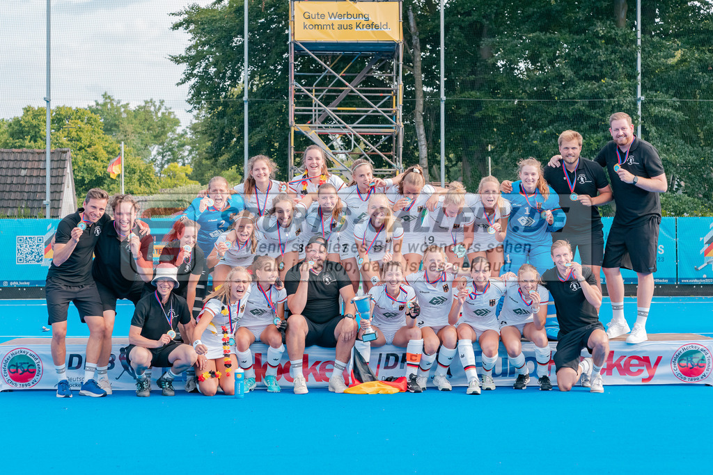 HK_20230716_902604 | Euro Hockey WU18 Siegerehrungen Championship Girls &amp; Boys am 16.7.2023 CHTC , Krefeld ,