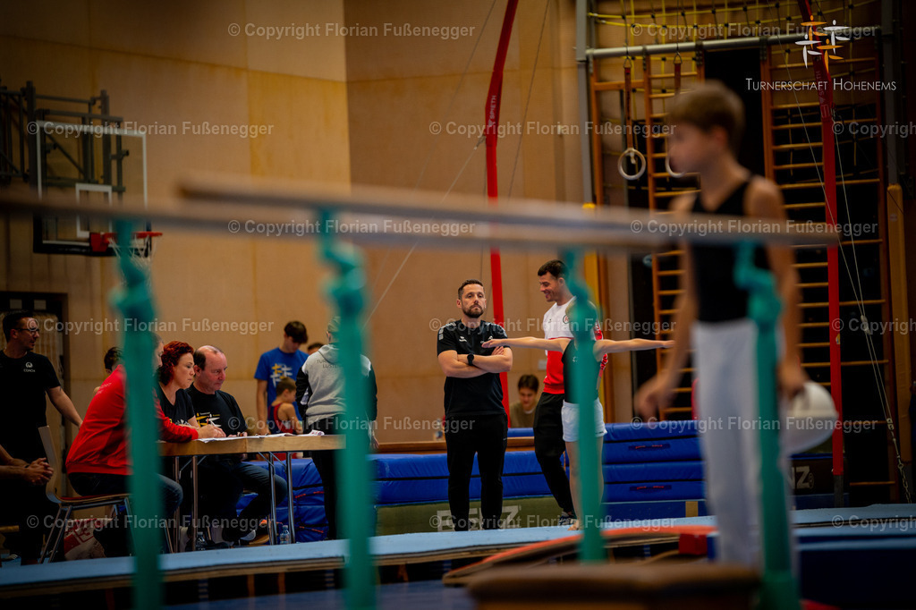 Promo-330 | "Fussifoto.com – Ihr Ansprechpartner für hochwertige Fotografie! Entdecken Sie kreative Bilder und professionelle Dienstleistungen. Kontaktieren Sie uns für Ihre Projekte!"