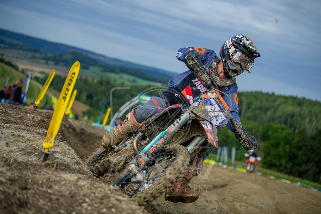 Lady (370) | Paeschuphoto Shop - Wer nicht sucht der auch nicht findet.Ob Motocrossbilder oder von einem besuchtem Spiel, Hauptsache Action. - Realisiert mit Pictrs.com