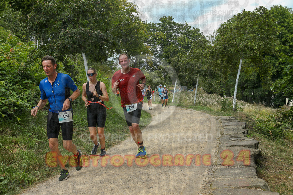 250824_1342_EX1_3327 | Sportfotografie im Rhein-Sieg Kreis, Köln, Bonn, NRW, Rheinland Pfalz, Hessen, etc. Unser Tätigkeitsfeld umfasst den Laufsport vom Volkslauf über den Marathon, Duathlon, Triathon bis zum Ultralauf wie Kölnpfad Ultra oder Schindertrail.