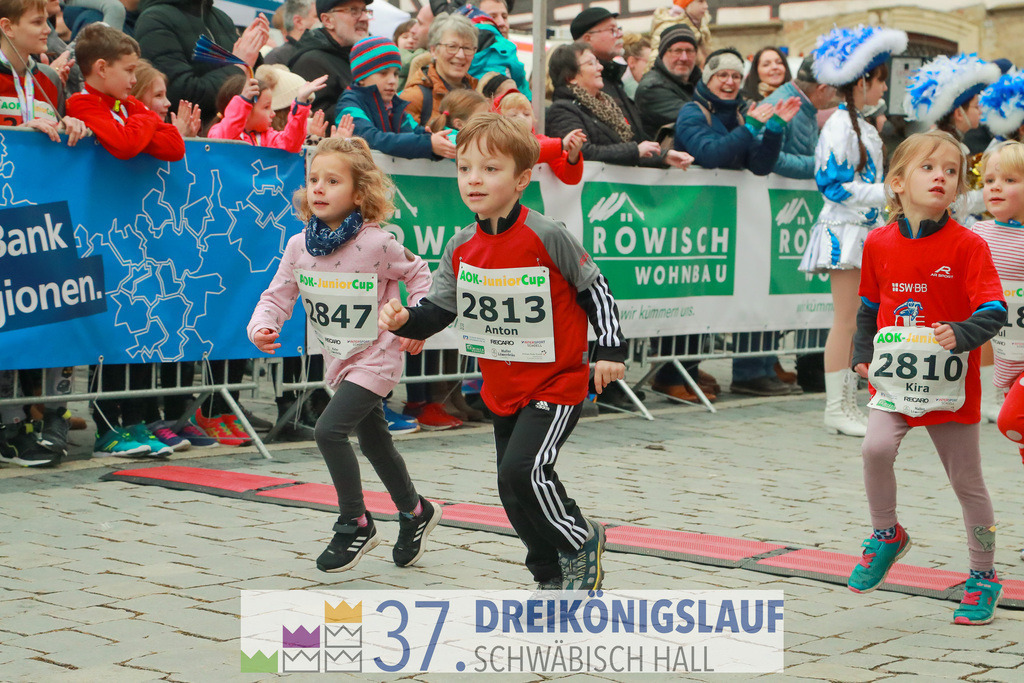 AOK JuniorCup 400m | 3Koenigslauf 2023 - Realisiert mit Pictrs.com