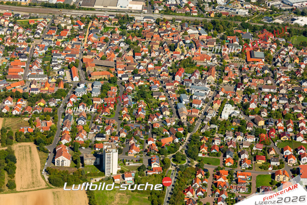 Das Luftbild zeigt : Frankenstraße Rottendorf - Die Luftaufnahme wurde 2023 vom UL-Flugzeug aus erstellt ( keine Drohne ) - Hochauflösende Luftaufnahme - Für grossformatige Ausdrucke geeignet. Die Geschenkidee !Mit Lizenz und Bildrechte bestellbar