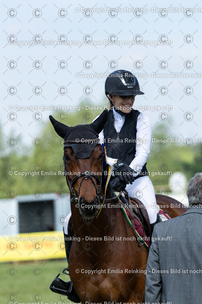 CL5A8400 | Emilia Reinking Fotografie - Realisiert mit Pictrs.com