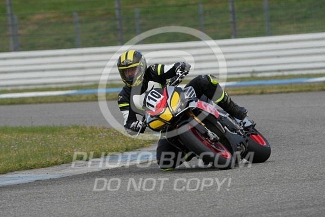 2024_04_29_PBK_13057 | Sportfotografie; SlowMotion; Video; Rennstrecke; Hafeneger; Speer; Racing; RSE; BMW; CBO; Trackday; Motorsportarena; Hockenheimring; Brno; Most; Barcelona; Valencia