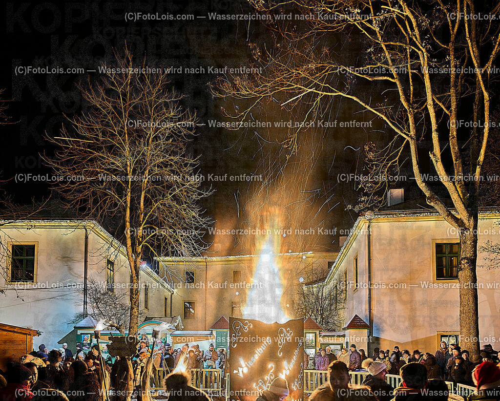 ALP9773_Wieselburger ADVENT_Wintersonnenwendfeuer | (C)FotoLois.com, Alois Spandl, Wieselburger Advent, Wintersonnenwendfeier mit Umzug durch die Stadt, Sonnenwendfeuer und Perchtenlauf mit Show im Schlosspark, Mitwirkung der Partnergemeinde EINBECK, Sa 17. Dezmber 2022.