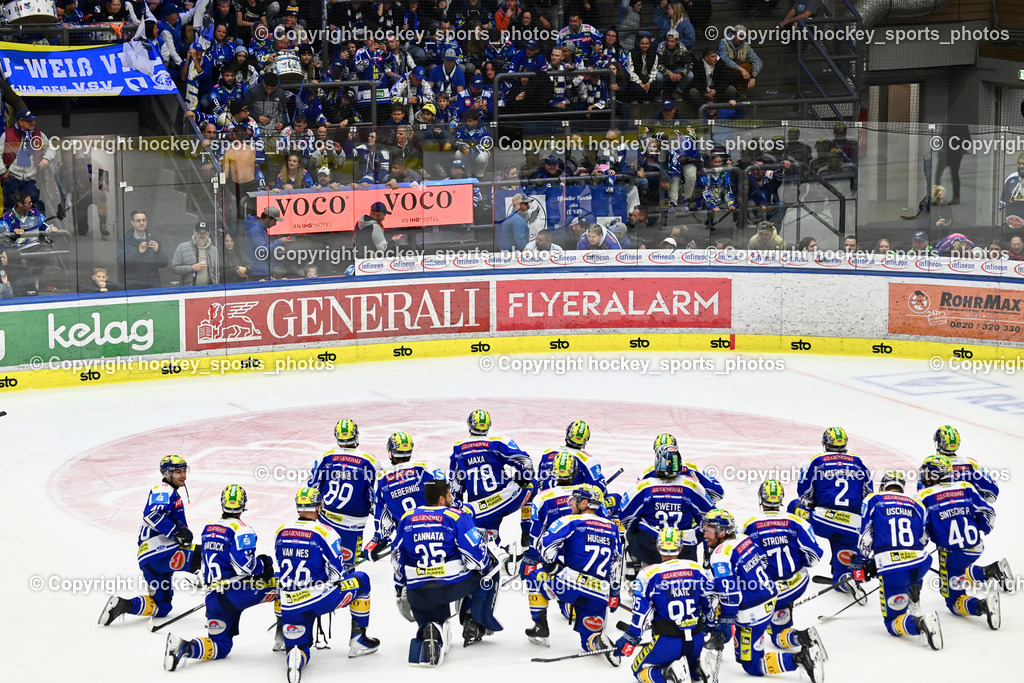 EC IDM Wärmepumpen VSV vs. Pioneers Vorarlberg | EC VSV Mannschaft, EC VSV Fans, EC IDM Wärmepumpen VSV vs. Pioneers Vorarlberg, EC IDM WÄRMEPUMPEN VSV vs. Pioneers Vorarlberg am 03.10.2025 in Villach (Stadthalle Villach), Austria, (Photo by Bernd Stefan)