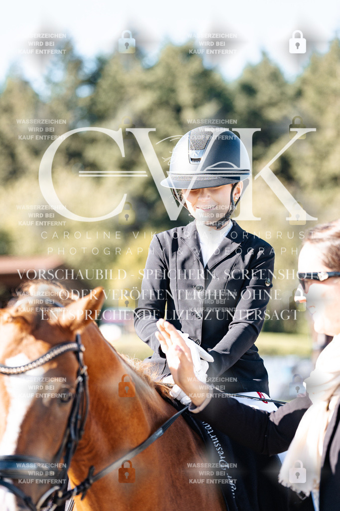 CK908472 | Turnierfotografie Pferdefotografie Trier Rheinland-Pfalz Pferdesport Reitsport Tierfotografie Sportfotografie Pferdevideo Pferdevideografie Equestrianvideography equestrianphotography  - Realisiert mit Pictrs.com