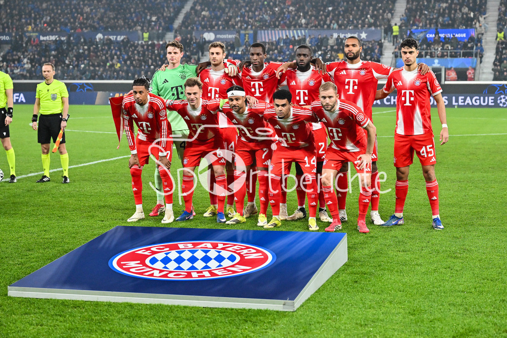 Atalanta Bergamo - FC Bayern München | BERGAMO, ITALY - 10. MARCH: the starting 11 form Bayern Munich in Bergamo - Joshua KIMMICH (FC Bayern Munich 6), Jonas Kurt URBIG (FC Bayern Munich 40), Konrad LAIMER (FC Bayern Munich 27), Jonathan TAH (FC Bayern Munich 4), Dayot UPAMECANO (FC Bayern Munich 2) Serge GNABRY (FC Bayern Munich 7), Josip STANISIC (FC Bayern Munich 44), Aleksandar PAVLOVIC (FC Bayern Munich 45), Luis DIAZ (FC Bayern Munich 14), Michael OLISE (FC Bayern Munich 17), Nicolas JACKSON (FC Bayern Munich 11)  -