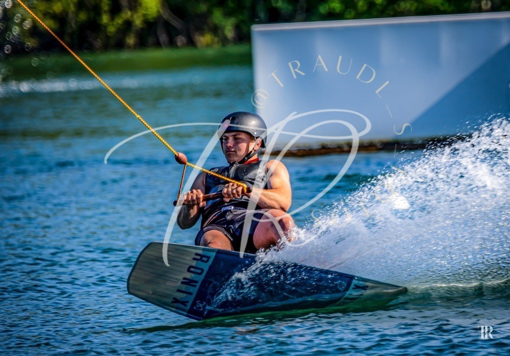 f63b921146764bdfaed7c8c17bc02306 | traudl_s_fotos