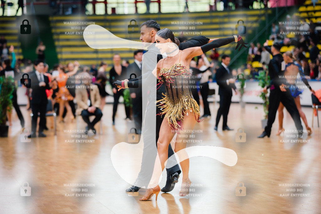 Hessen Tanzt WDSF International Open Latin 9th (12) Philip Andraus _ Ekaterina Tsvetkov (TTC Fortis Nova Maintal)-2025-05-18-3396 | Webshop for digital downloads and prints of dance sport, event & show photographer Julian Link - Realisiert mit Pictrs.com